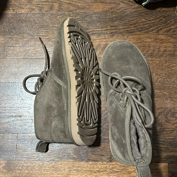 NWT UGG Women's Neumel Chukka Boot Burnt - Image 3