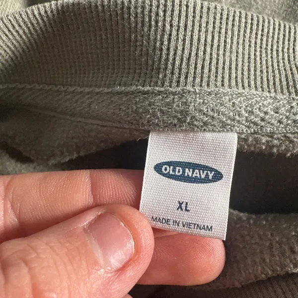 Old Navy Women’s XL Olive Green Just Vibing Graphic Cropped Sweatshirt - Image 10