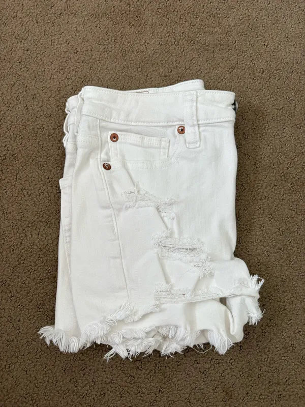 American Eagle White Jean Shorts - Image 2