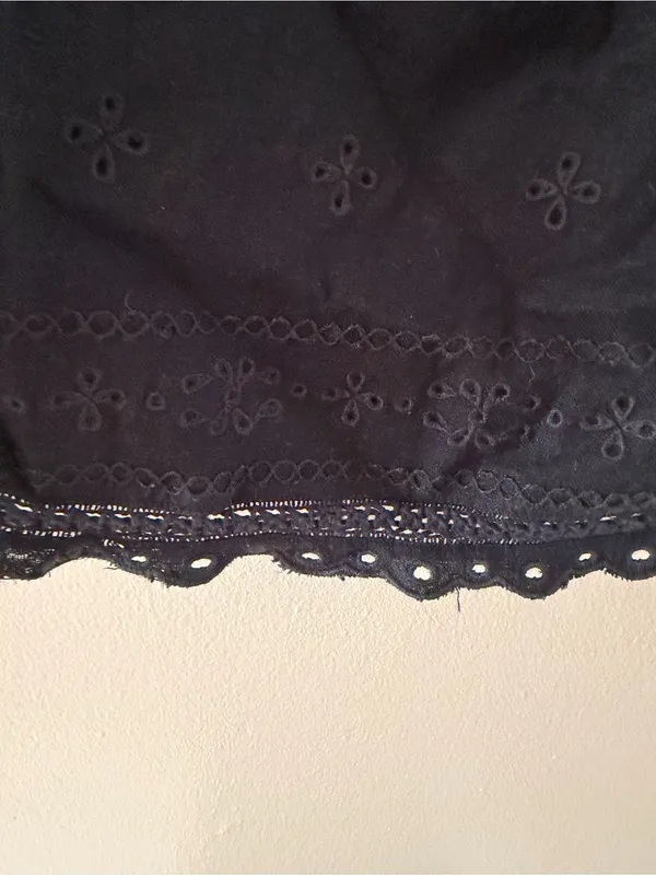Abercrombie eyelet cropped tank - Image 8