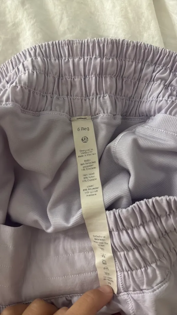 Lavender Lululemon Shorts Hotty Hot - Image 3