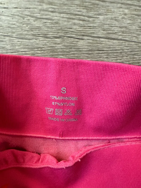NEW NVGTN Bubble Gum Pink Knockout Seamless Shorts Small - Image 4