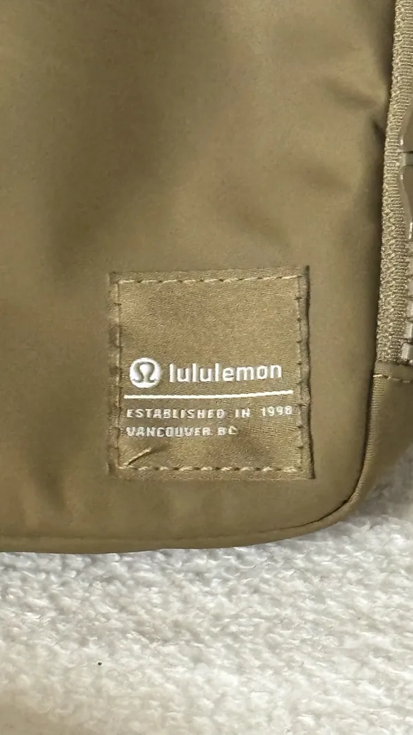 Lululemon Modern Easy Access Crossbar - Image 3