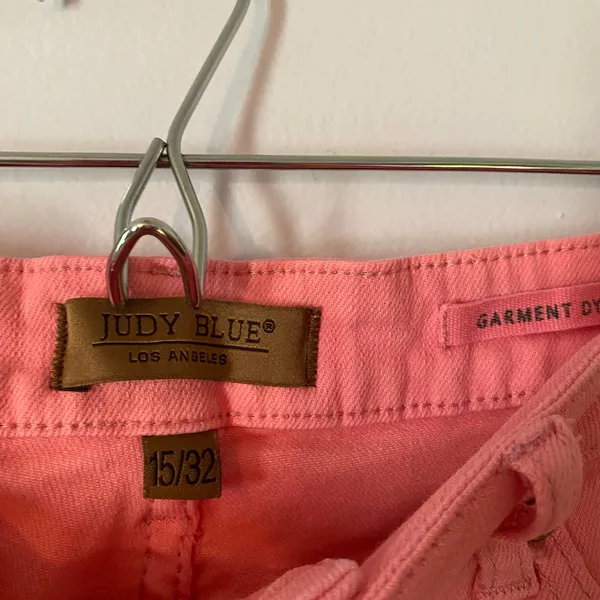 Judy Blue Hot Pink Garment Dyed Frayed Straight Leg Jeans Cropped Women 15 / 32 - Image 2