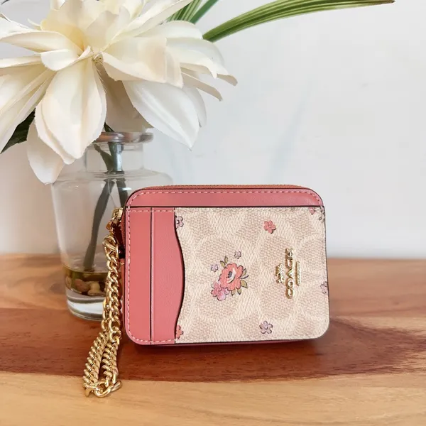 NWT‎ Coach Zip Card Case In Signature Canvas With Floral Print - Image 2