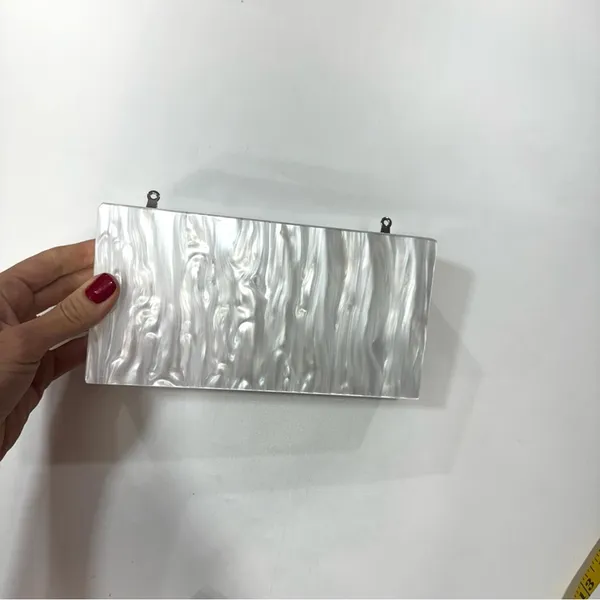 Lovers and Friends Bride Clutch Bag in Ivory Rhinestone - Image 9