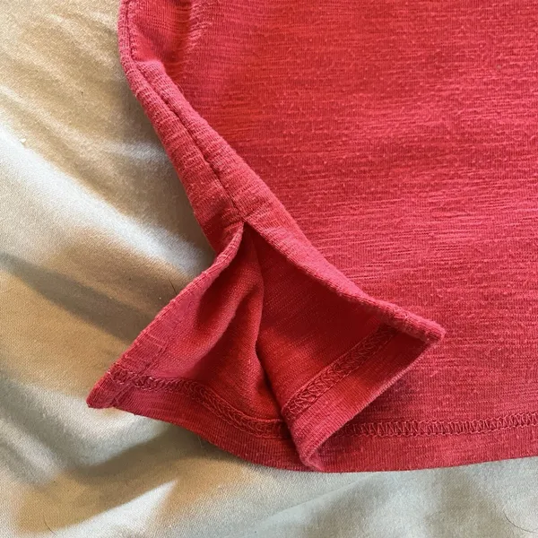 L.L Bean Women’s M Pullover Crew Neck Short Sleeve T Shirts Red And Green - Image 8