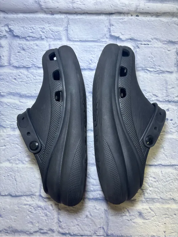 Classic Crocs Mega Crush Platform Slip On Clogs Sandals W9 M7 Black - Image 12