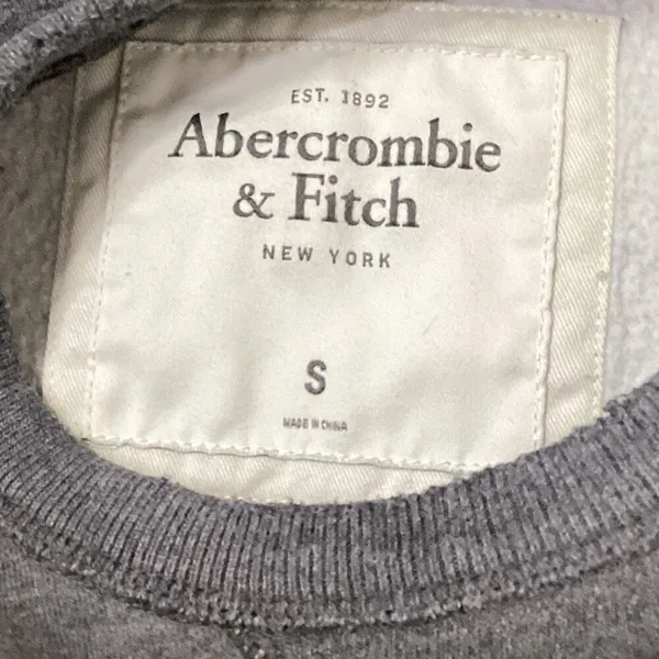 Abercrombie & Fitch muscle sweatshirt. Small. Retails $80 - Image 7