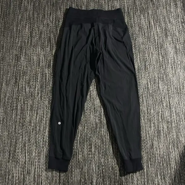 Lululemon Dance Studio Jogger *28” size 6 - Image 2