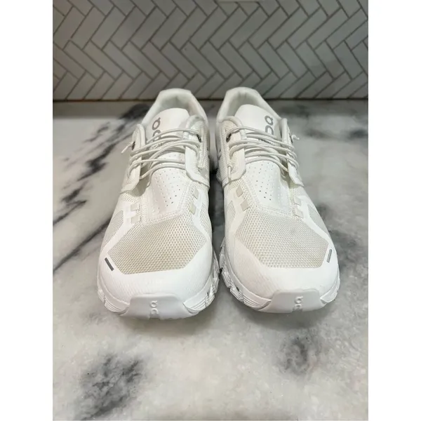 On Cloud Running Shoes Women’s Size 11 White Swiss Engineering CloudTec EU43 - Image 11