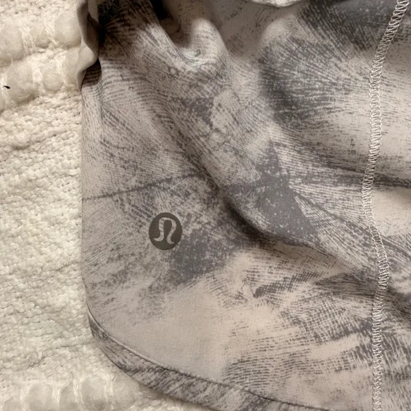 Lululemon Speed Up Low - Image 3