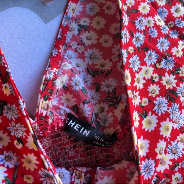 SHEIN Red w/Tiny Flowers Dress🌷🌷 - Image 3