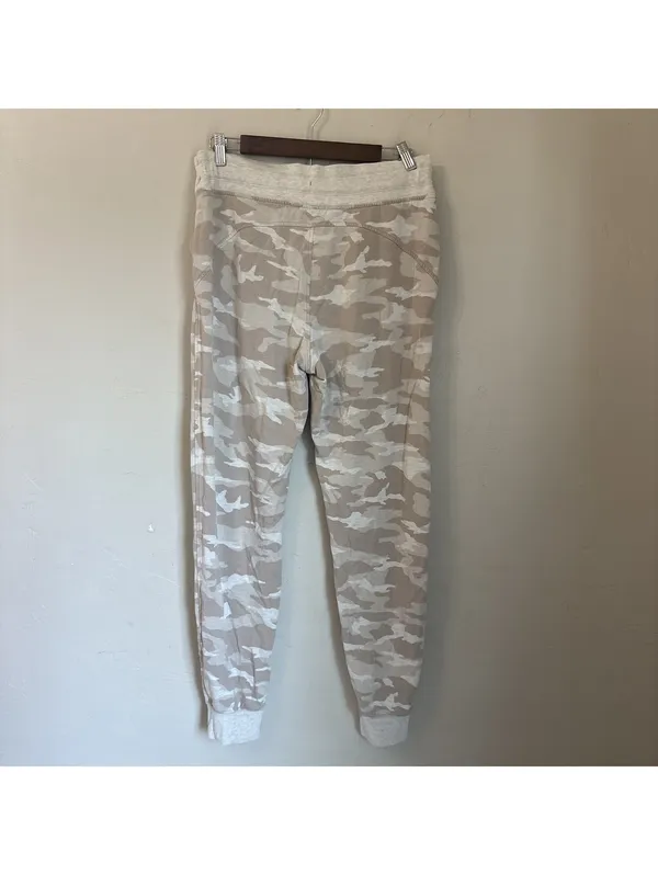 Athleta Balance Printed Jogger Neutral Camo Sweatpants Tall Medium MT - Image 4