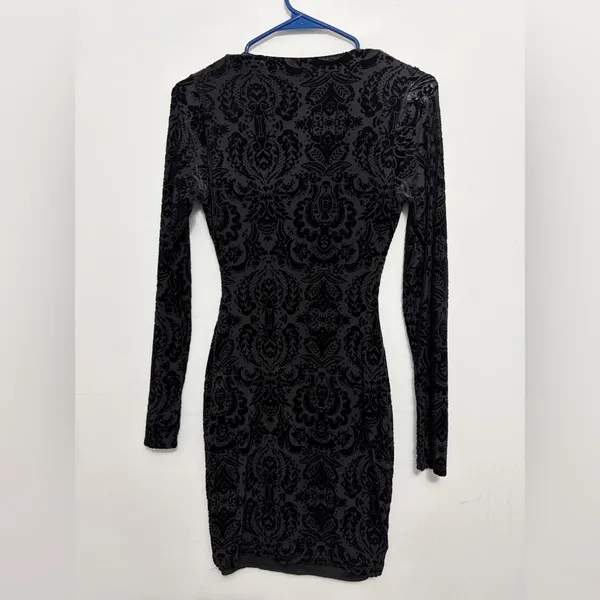 Windsor women’s Size S Black Velvet Burnout Bodycon Dress Long Sleeve(E38)✨ - Image 10