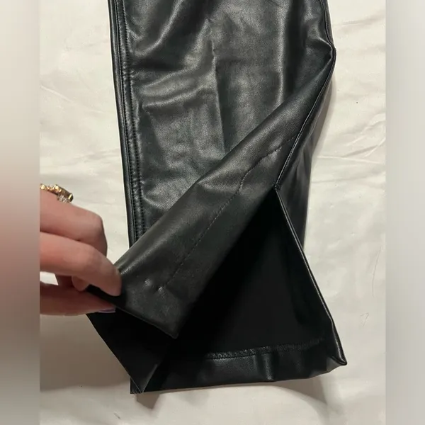 Abercrombie & Fitch Curve Love 90s Faux Leather High Rise Straight Pants 29 - Image 9
