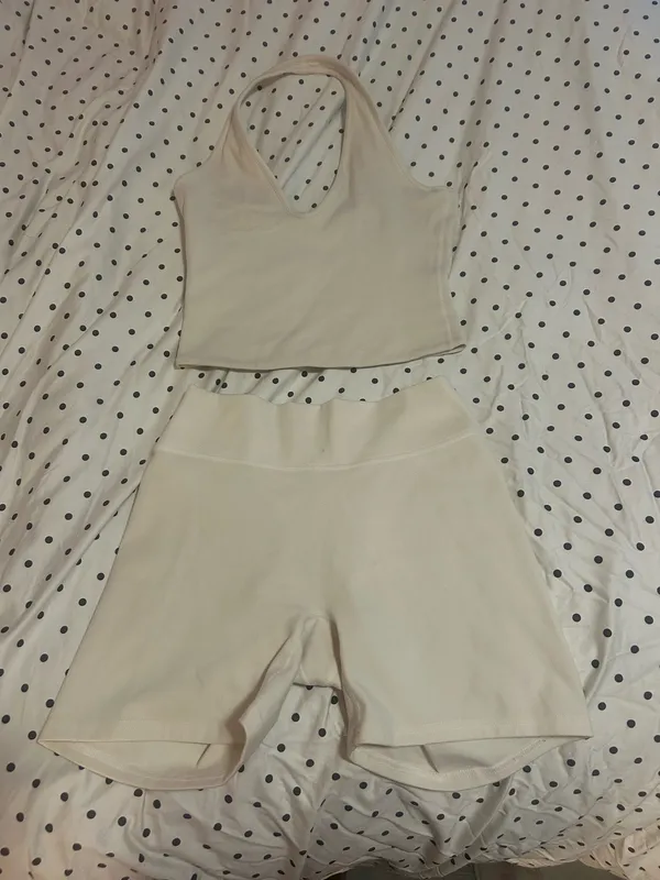 437 Set in Cream - Image 3