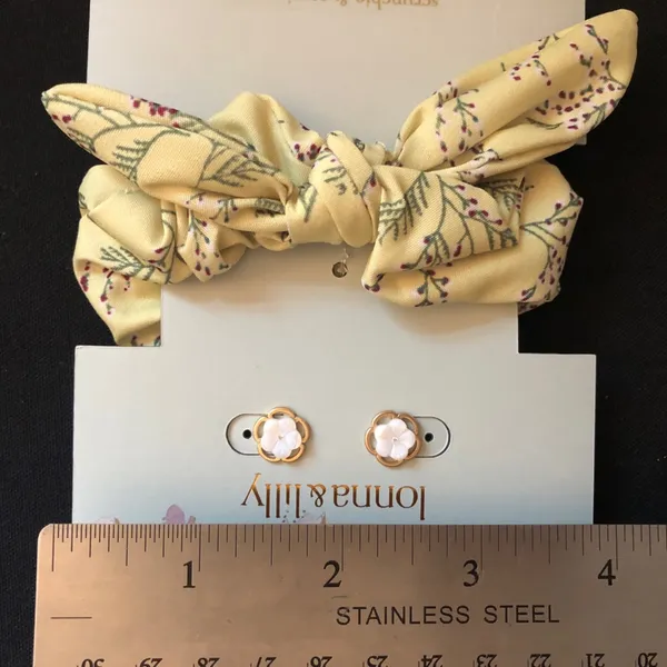 Pink flower stud earrings with matching yellow hair scrunchie - Image 6