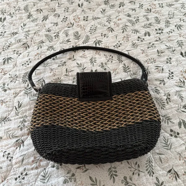 Brighton Sydney Black Tan Straw Handbag Heart Charm - Image 4