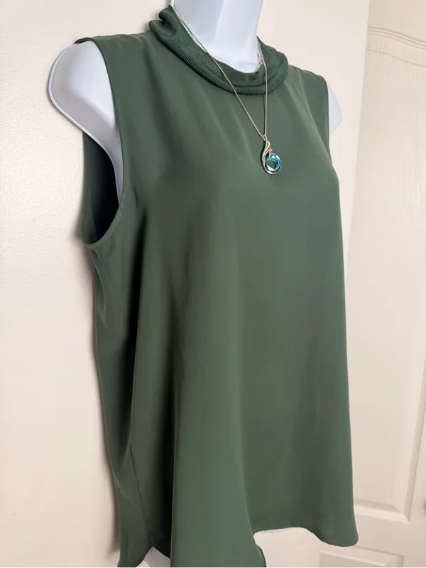 Simply Vera Vera Wang Olive Green Sleeveless Mock Neck Tank - Image 2