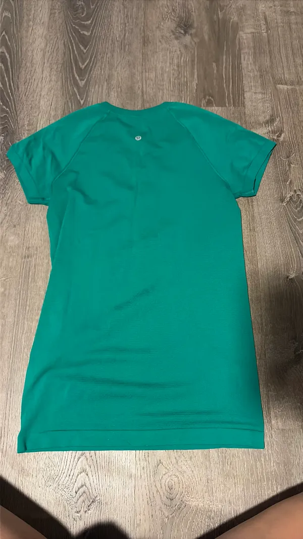 Lululemon Swiftly Tech Short Sleeve Shirt - Image 2