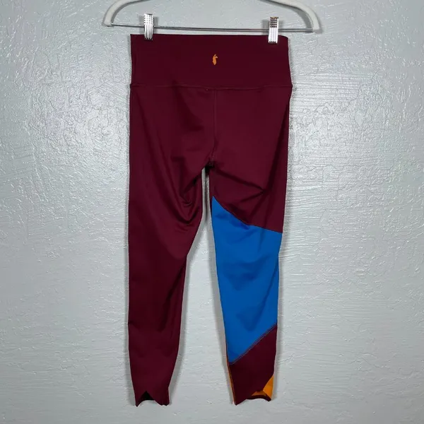 Cotopaxi Women S Maroon Orange Blue Mariposa Colorblock Leggings Athleisure - Image 4