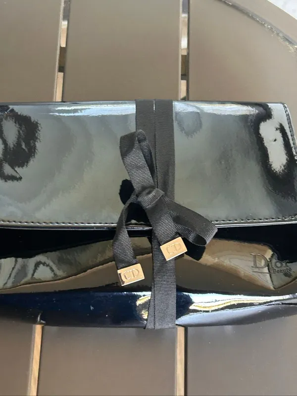 Dior Beaute Black Patent Leather Cosmetic Pouch Parfum Clutch - Image 11