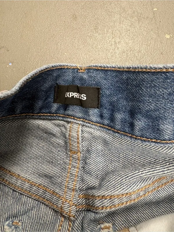 Express Distressed High Rise Wide Leg Crop Jeans Womens 2 Regular - Image 2