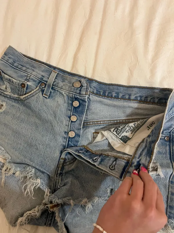 Levi’s Denim Shorts 501 - Image 3