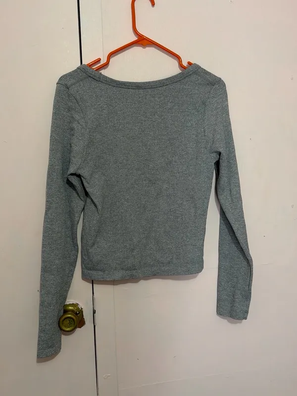 90 Degree By Reflex Heather Gray Square Neck Long Sleeve Tee - Image 3
