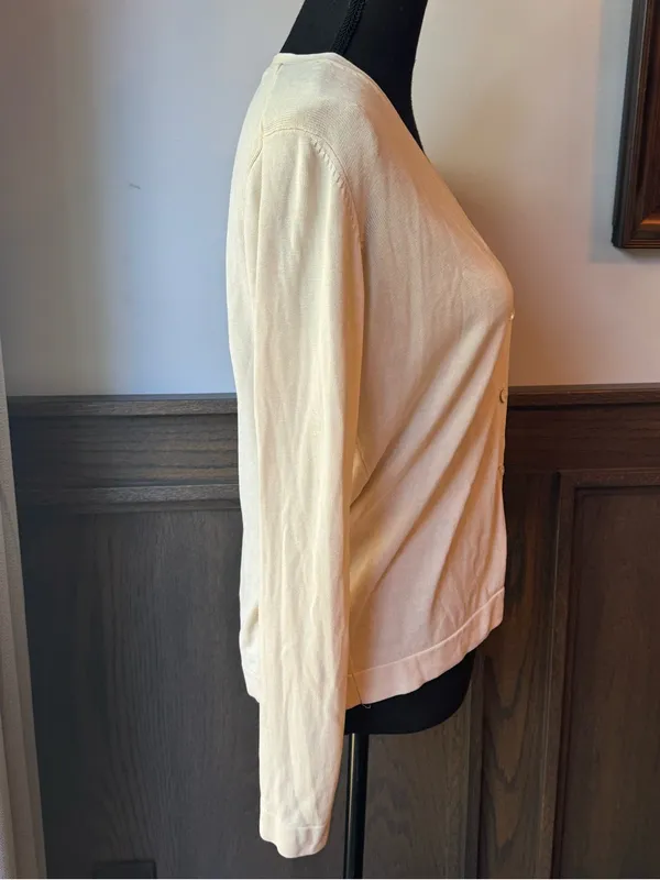 Silks 100% silk Light Cream V-Neck Button-Front Cardigan Sweater - Image 4