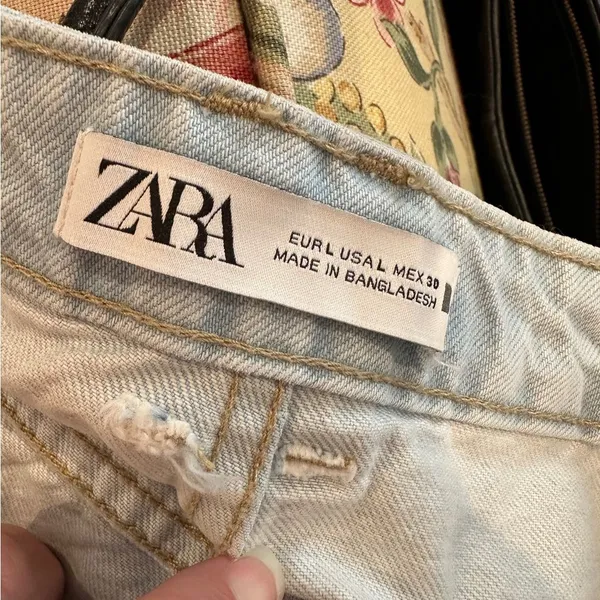 New Zara Ripped Denim Mini Skirt Sz L Distressed Hem Light Blue NWT - Image 11