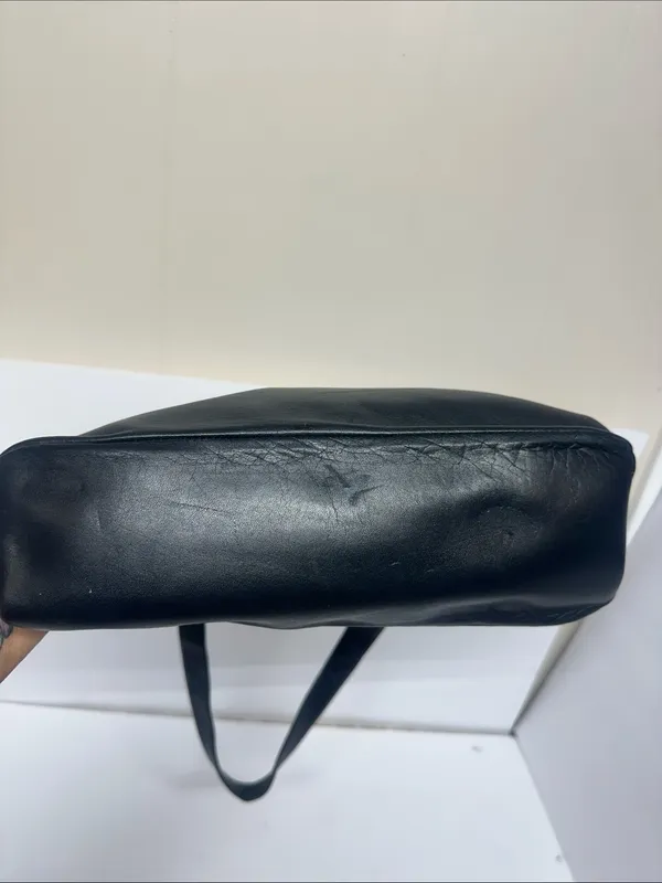 Sleek Black Leather Shoulder Bag with Wide Strap Super Soft - Image 3