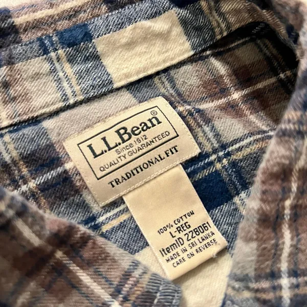 L.L. Bean Blue Plaid 100% Cotton Long Sleeve Button Down Shirt Size Large - Image 5