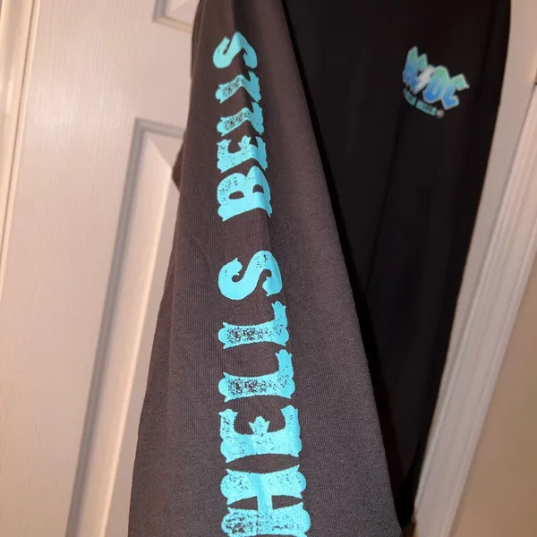AC/DC Hells Bells Long Sleeve Graphic Vintage Inspired Tee Size Large - Image 3