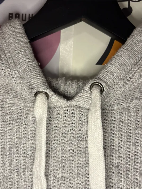 American Eagle Gray Knit Hooded Sweater Size Medium - Image 4
