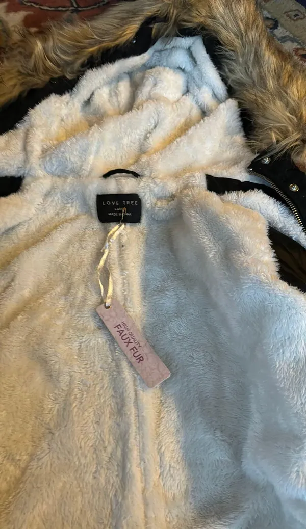 Love Tree Women’s Fur Lined Winter Coat Parka - Image 5