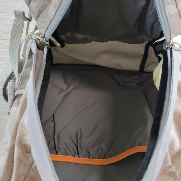 The North Face Wasatch Laptop Backpack Floral Print Beige Grey Daypack Hiking - Image 8