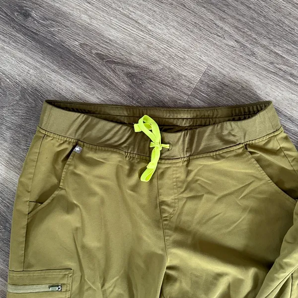 Figs Olive Green Scrub Set Large Top and Pants with Neon Drawstring Xflawedx - Image 3