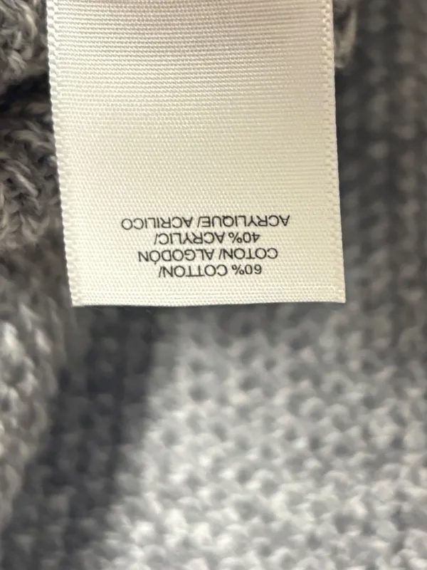 Lucky brand gray v neck sweater size small - Image 8