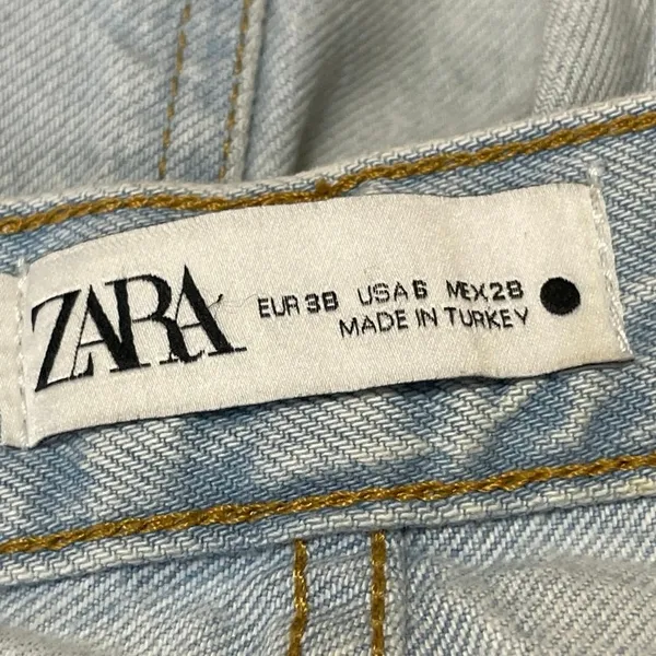 Zara Women's Blue Light Wash High Rise Distressed Straight Denim Jeans Size 6 - Image 4