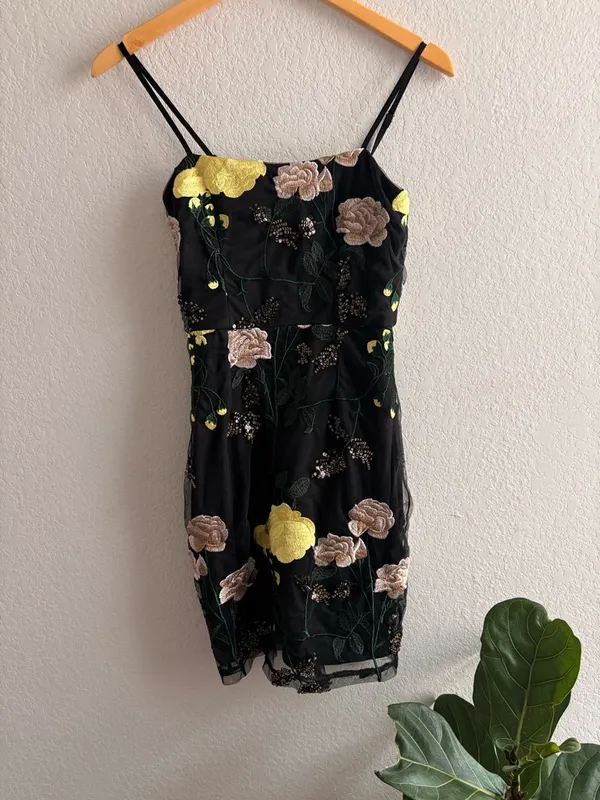 Lulu's Sz XS Rue Black Floral Embroidered Sequin Bodycon Mini Cocktail Dress - Image 9