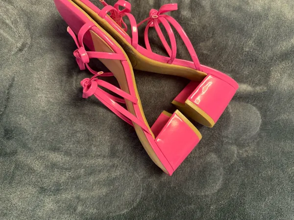 Bandolino Pink bow mules with block heel #glamour #heels - Image 3
