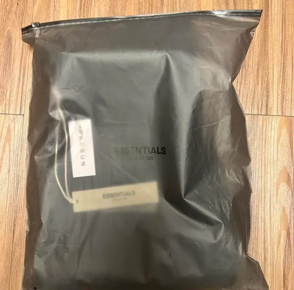 Fear of God Essentials Men’s T-Shirt Oversized - Image 6