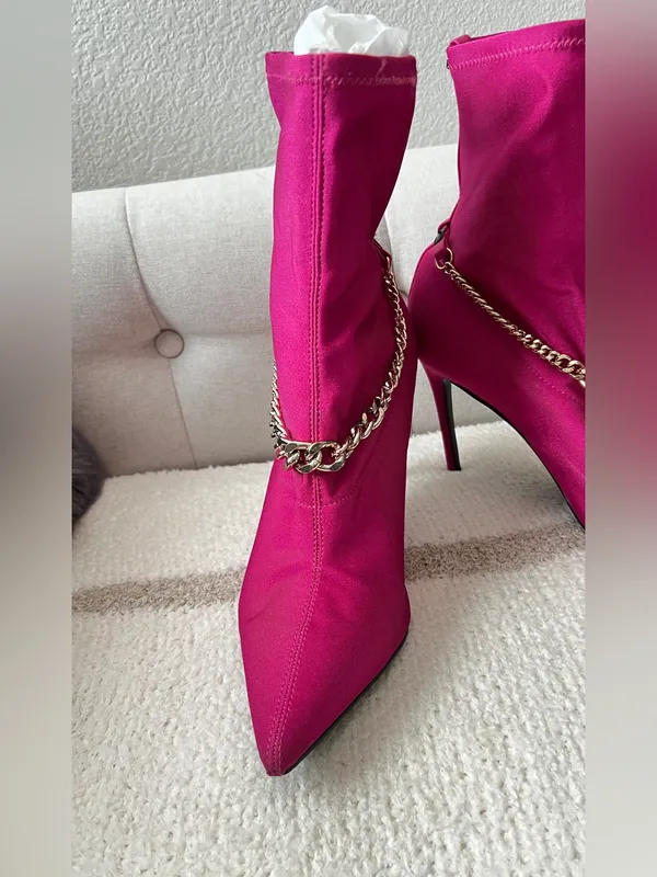 GUESS Fuschia Booties size 10 - Image 11