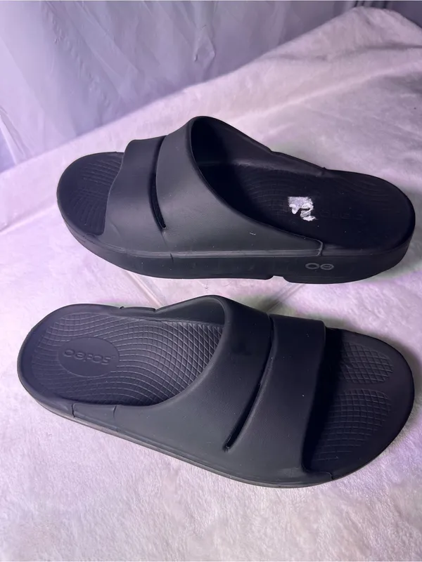OOFOS Women's Slide Sandal - Black - Image 3