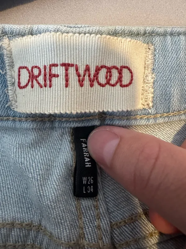 Driftwood Floral Embroidered Jeans - Image 3