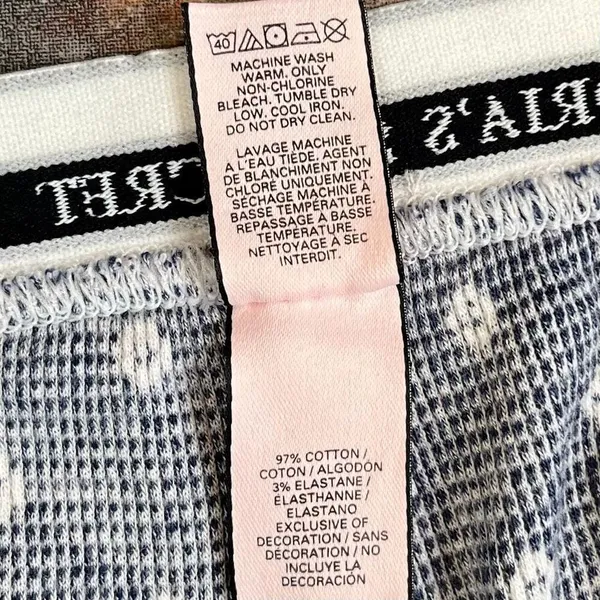 Victoria's Secret Geometric Snowflake Pattern Pajama Leggings Small - Image 6