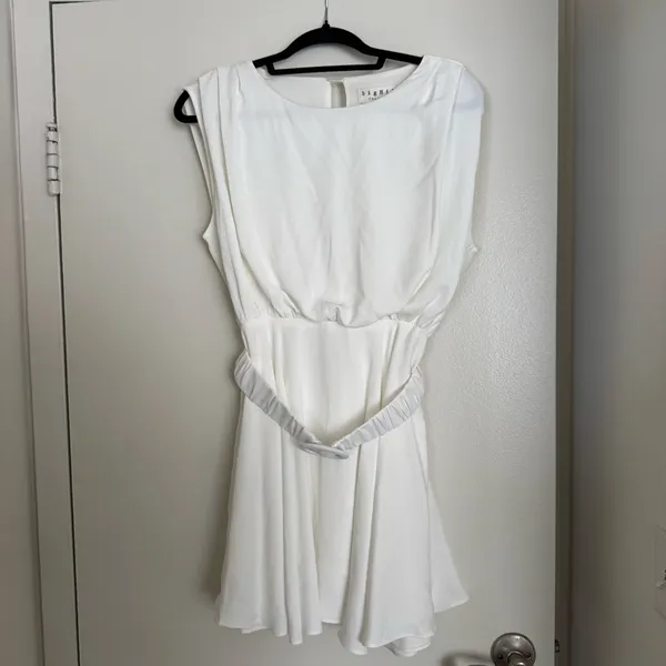 White flowy mini dress Size M - Image 5