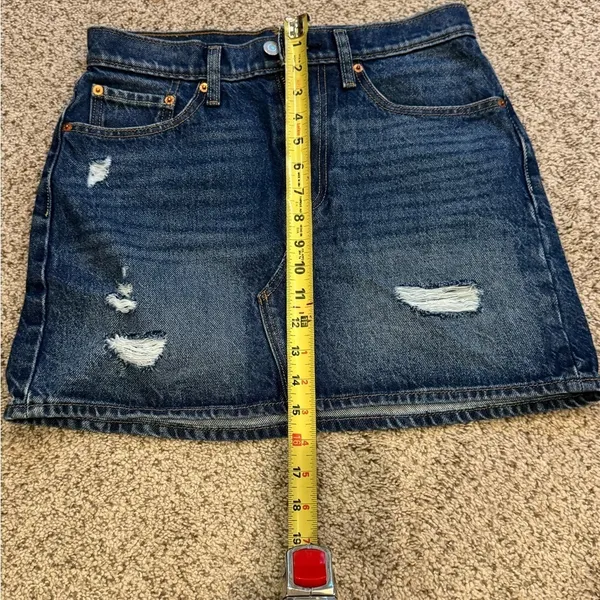 Levi’s Distressed Denim Mini Skirt W27 Vintage Inspired Y2K Festival Ready - Image 5